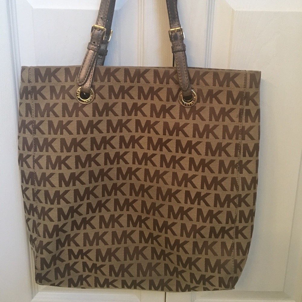Michael Kors Tote